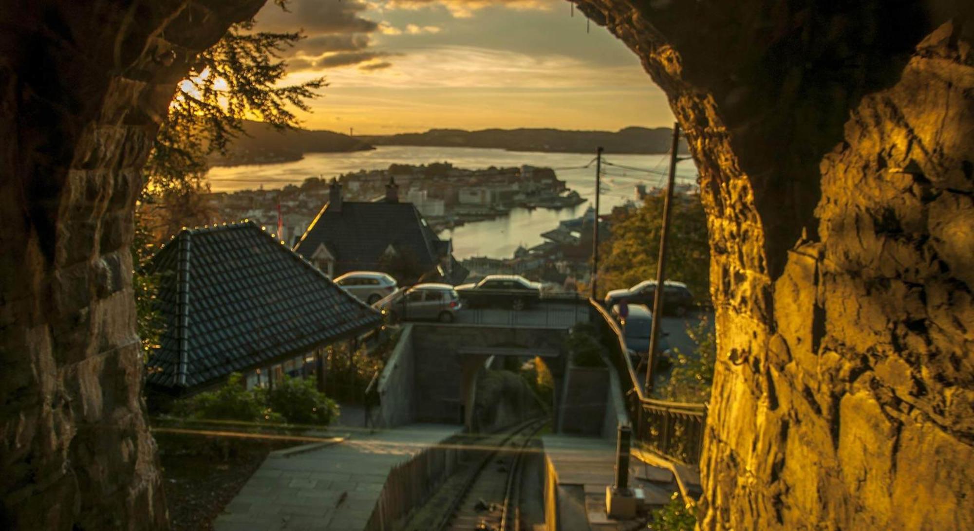 Dinbnb Apartments I 350M To Bryggen I Renovated 2023 I Quiet Top Apart Bergen Esterno foto
