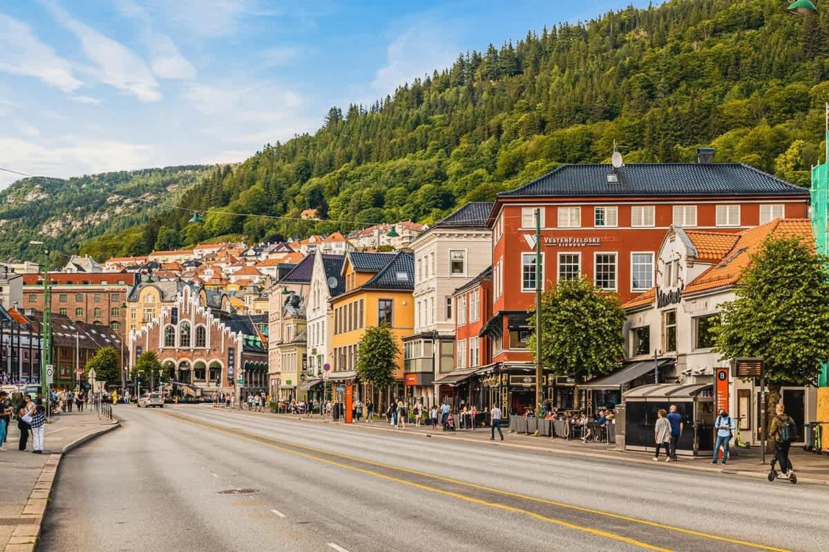 Dinbnb Apartments I 350M To Bryggen I Renovated 2023 I Quiet Top Apart Bergen Esterno foto