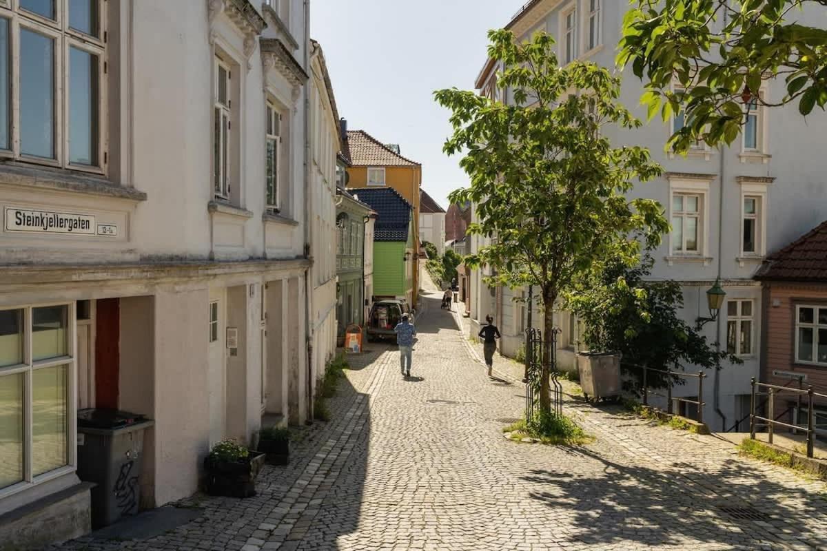 Dinbnb Apartments I 350M To Bryggen I Renovated 2023 I Quiet Top Apart Bergen Esterno foto